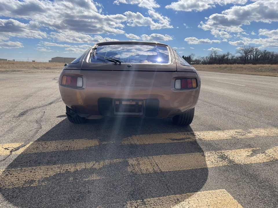 1983 Porsche 928 S - Image 7 of 31