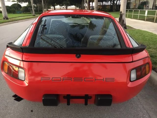 1983 Porsche 928 S - Image 8 of 31
