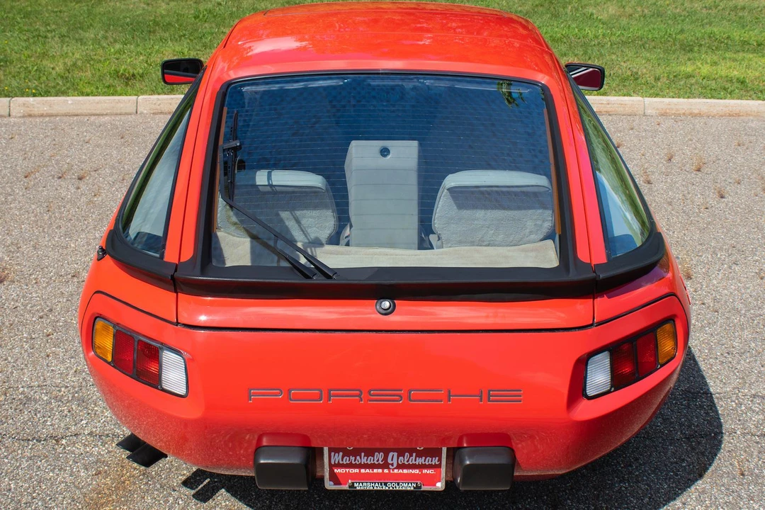 1983 Porsche 928 S - Image 13 of 31
