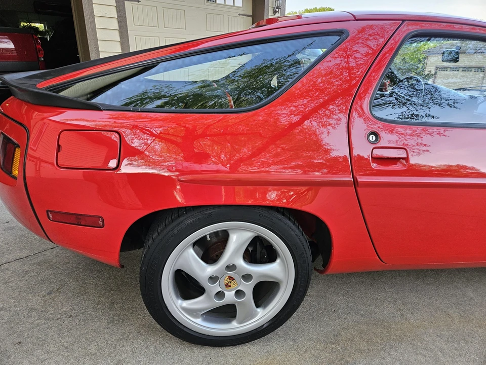 1983 Porsche 928 S - Image 17 of 31