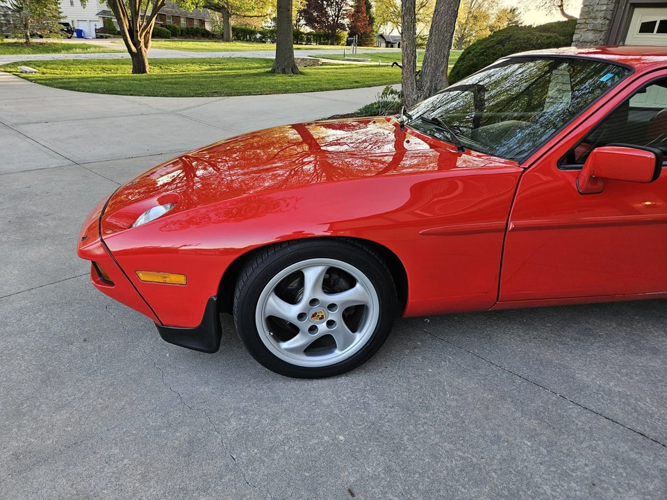 1983 Porsche 928 S - Image 12 of 31
