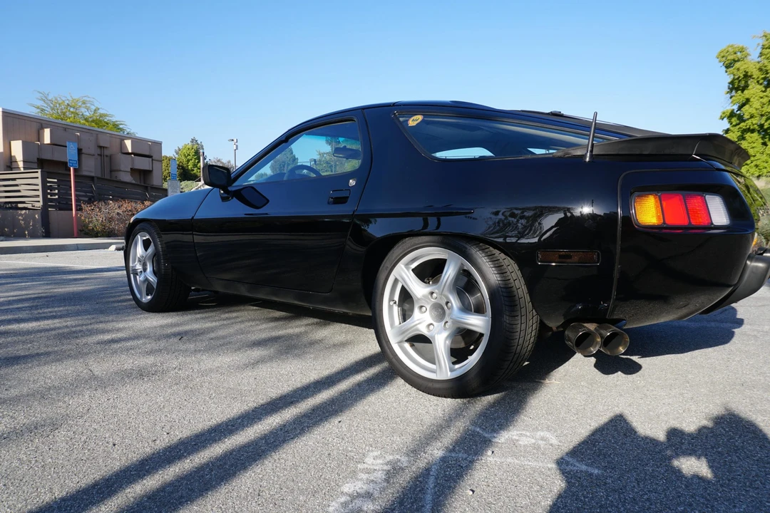 1983 Porsche 928 S - Image 22 of 31
