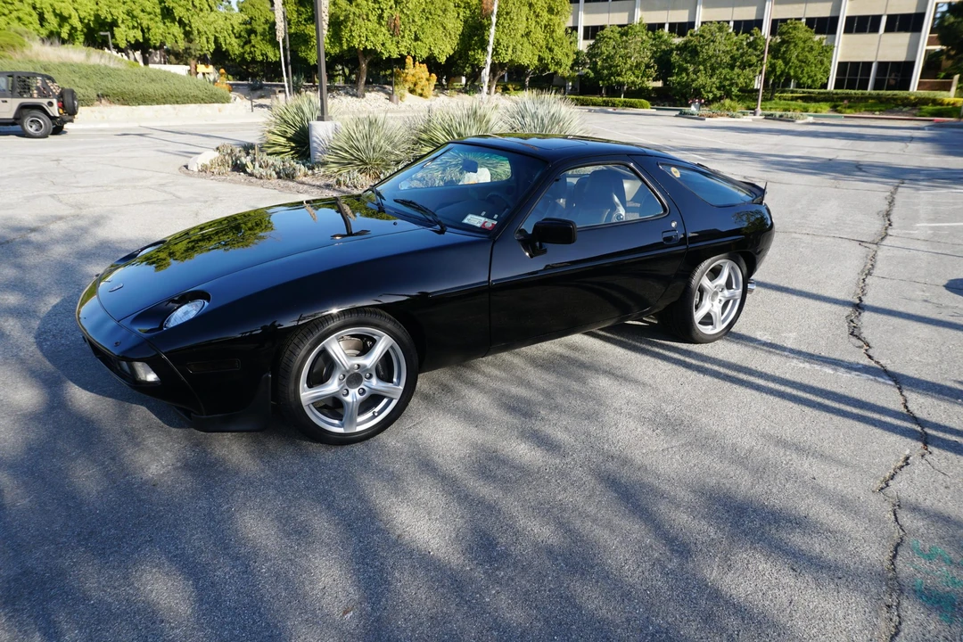1983 Porsche 928 S - Image 16 of 31