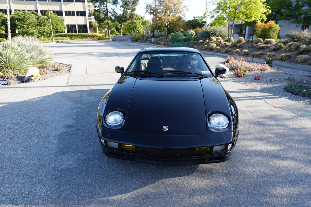 1983 Porsche 928 S - Image 12 of 31
