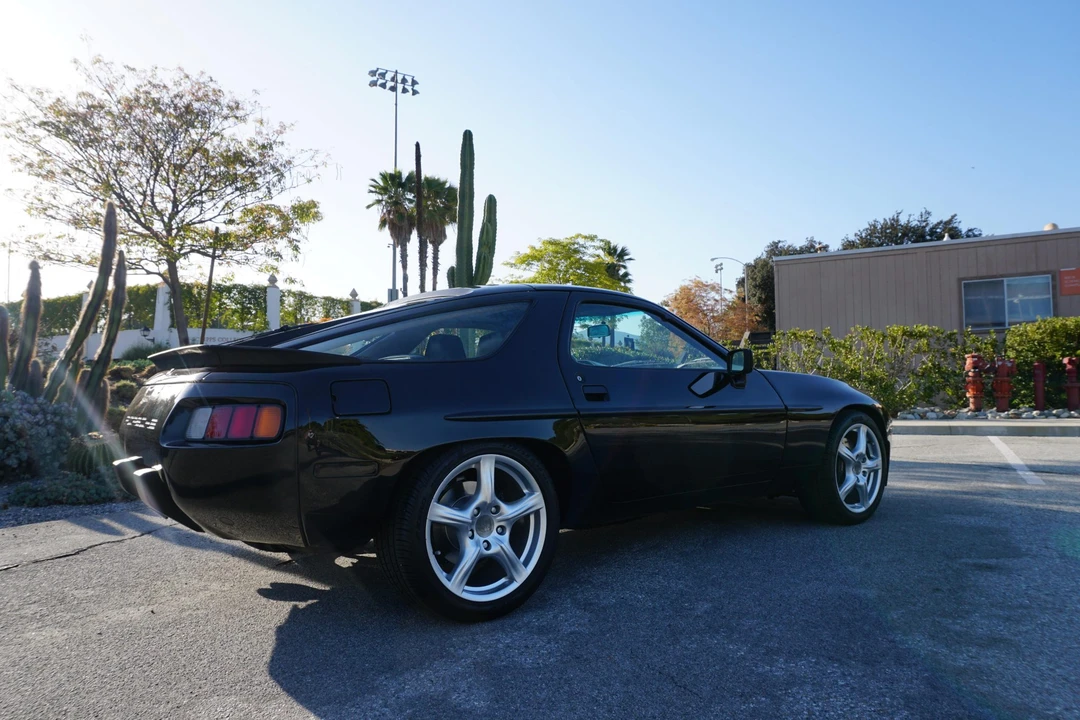 1983 Porsche 928 S - Image 28 of 31