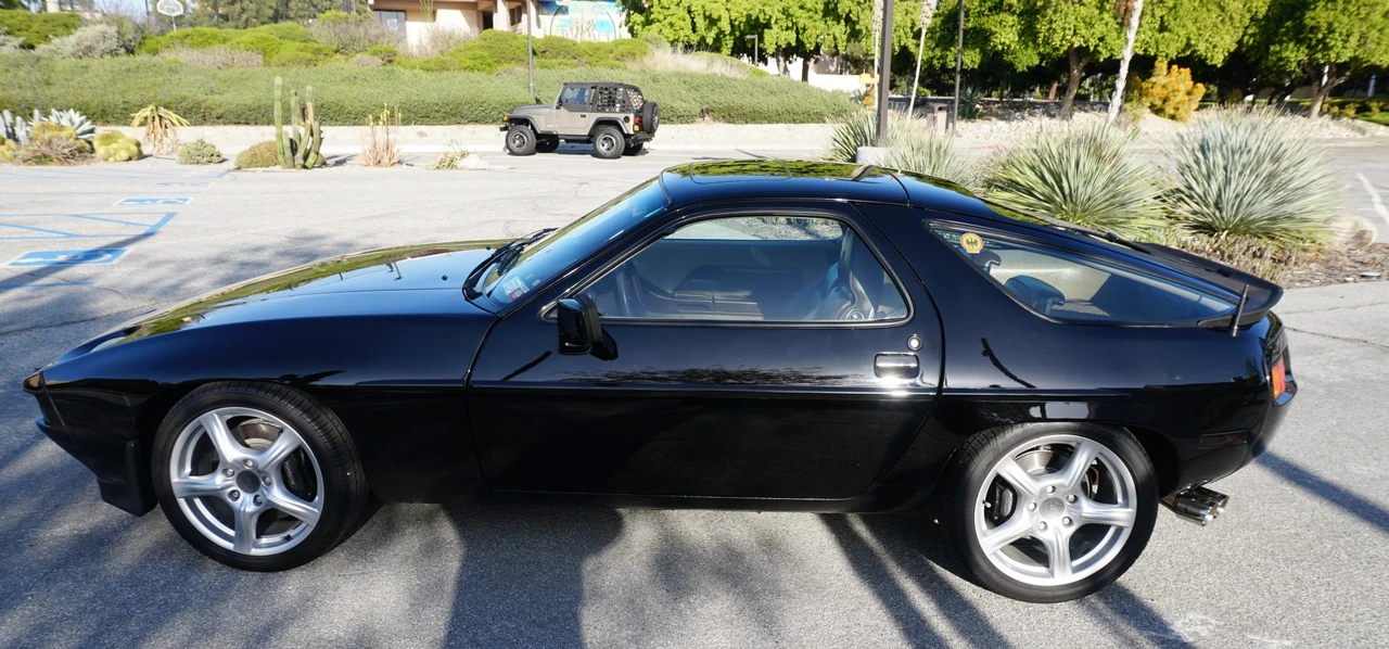1983 Porsche 928 S - Image 19 of 31