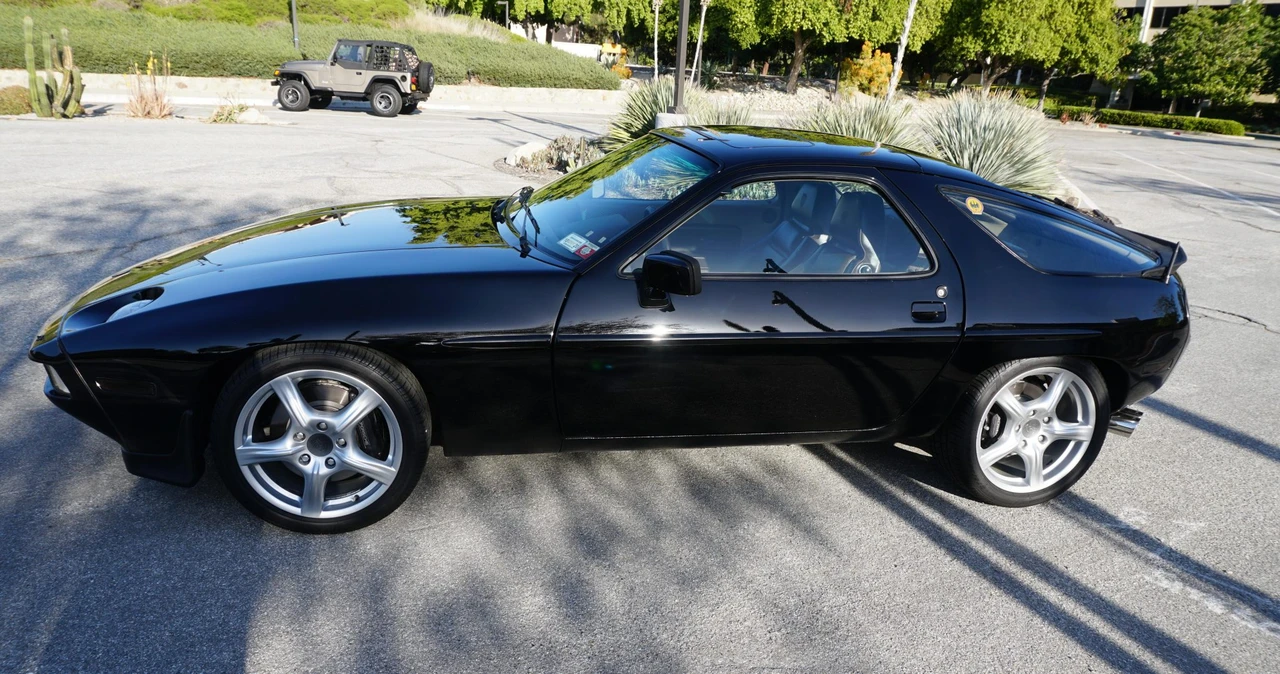 1983 Porsche 928 S - Image 17 of 31