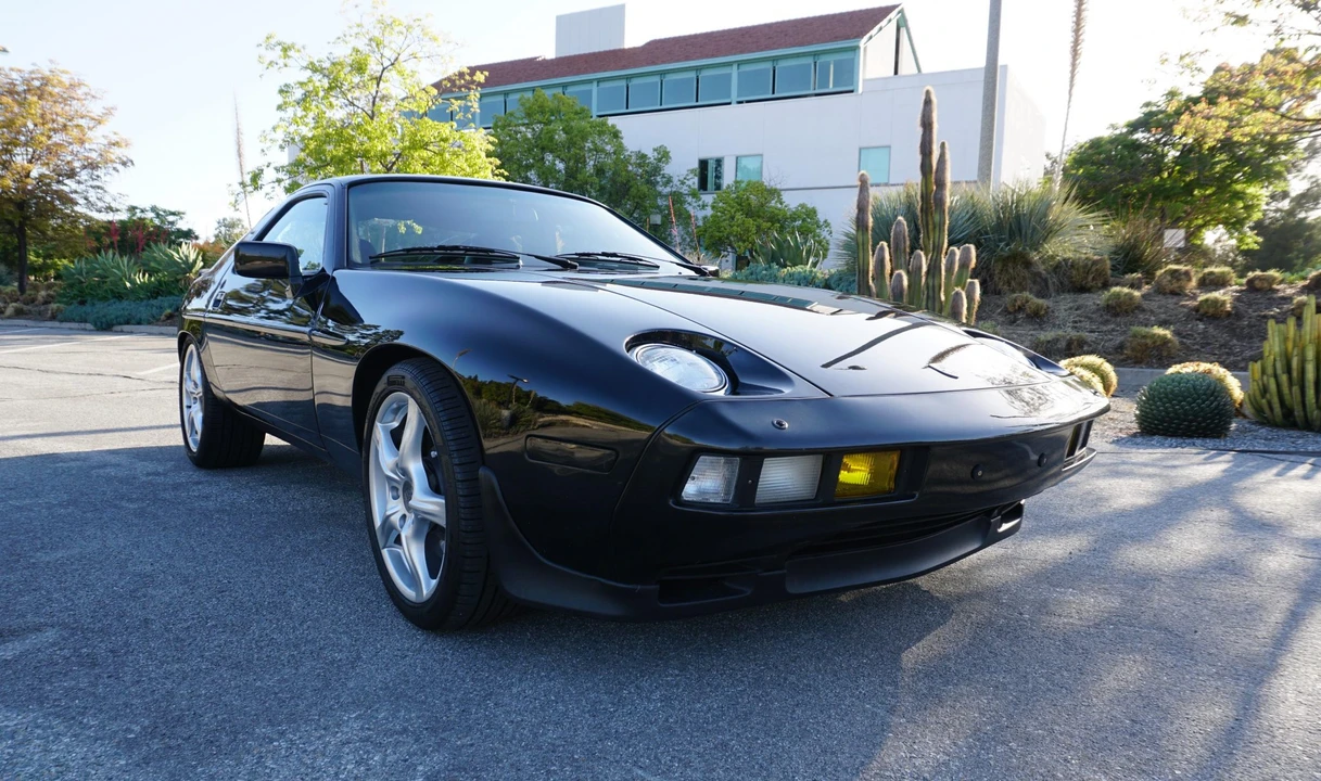 1983 Porsche 928 S - Image 7 of 31