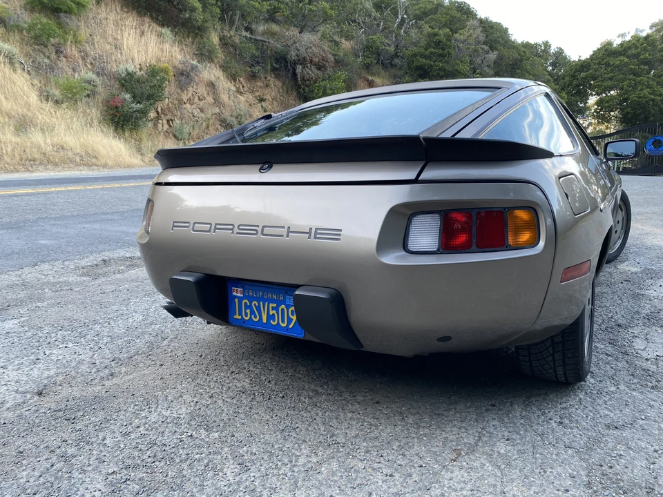 1983 Porsche 928 S - Image 18 of 31