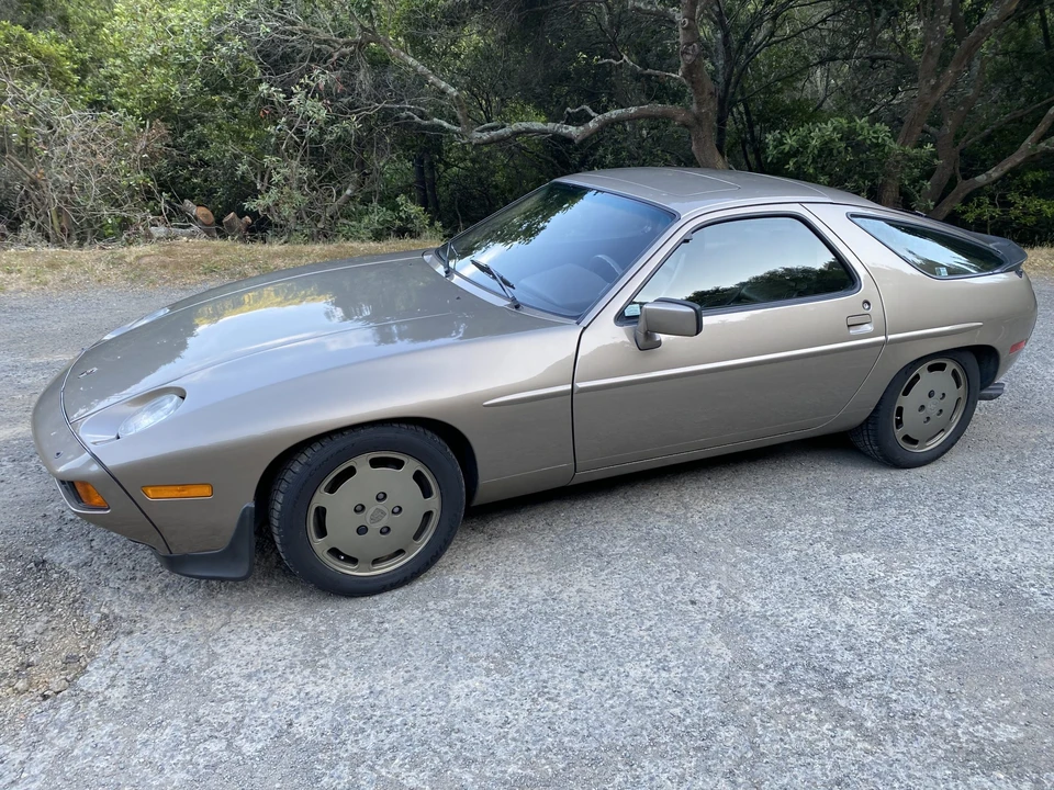 1983 Porsche 928 S - Image 5 of 31