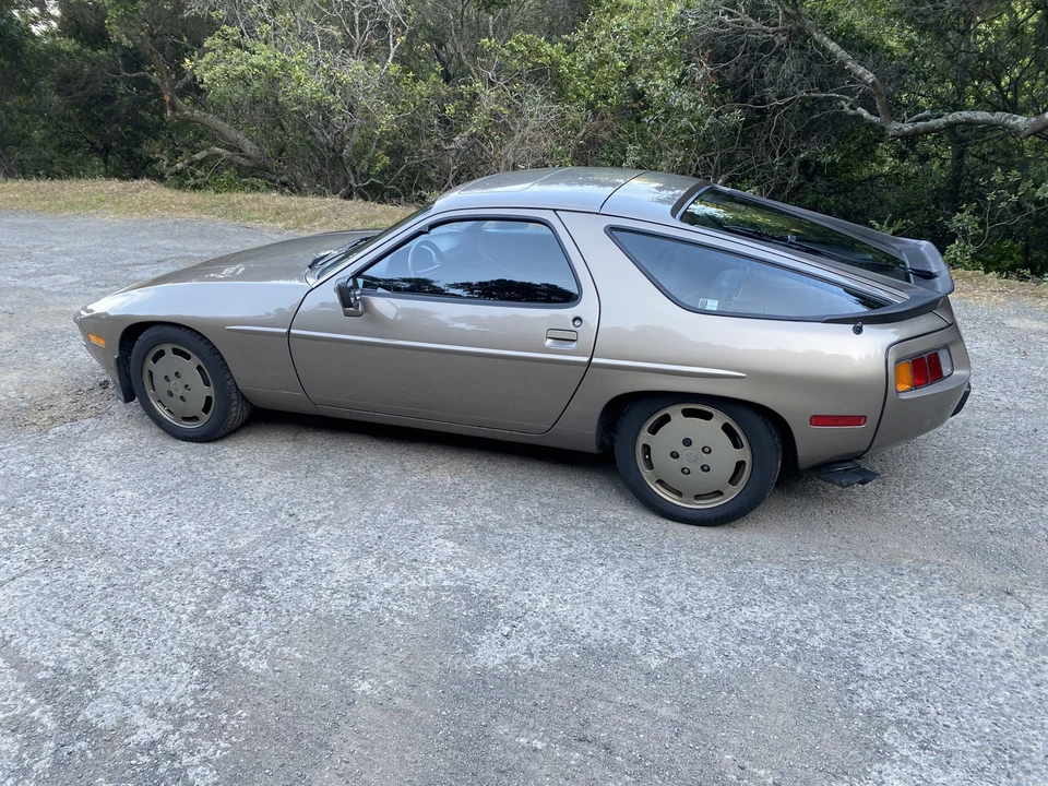 1983 Porsche 928 S - Image 10 of 31
