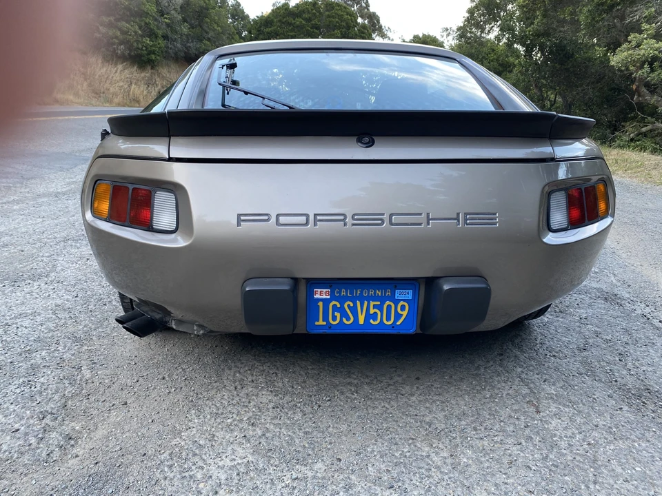 1983 Porsche 928 S - Image 17 of 31