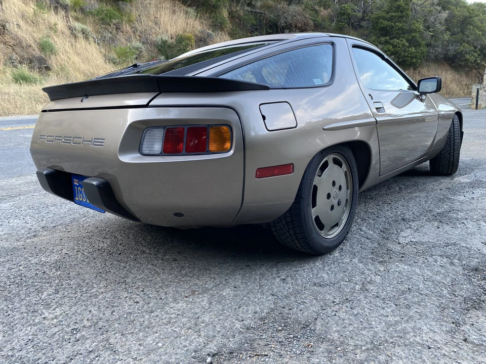 1983 Porsche 928 S - Image 21 of 31