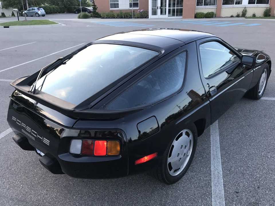 1983 Porsche 928 S - Image 14 of 31