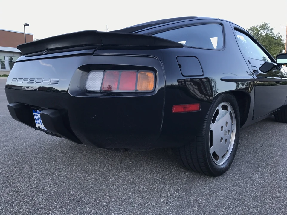 1983 Porsche 928 S - Image 16 of 31