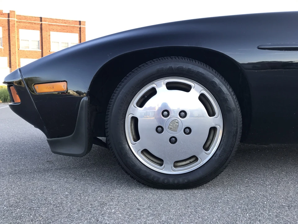 1983 Porsche 928 S - Image 29 of 31