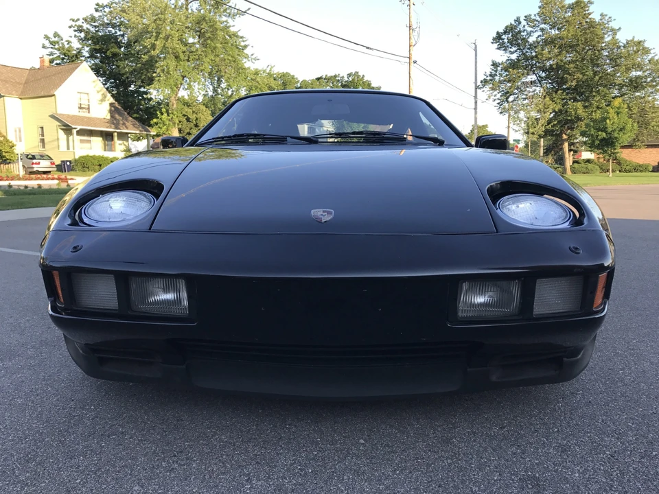 1983 Porsche 928 S - Image 7 of 31