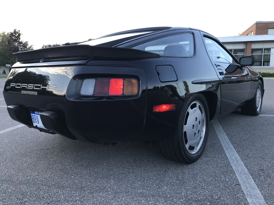 1983 Porsche 928 S - Image 15 of 31