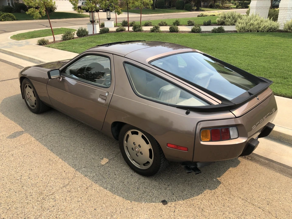 1983 Porsche 928 S - Image 5 of 31