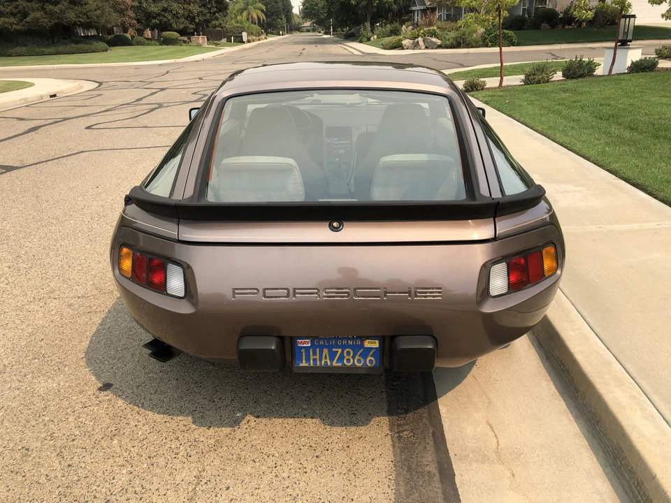 1983 Porsche 928 S - Image 6 of 31