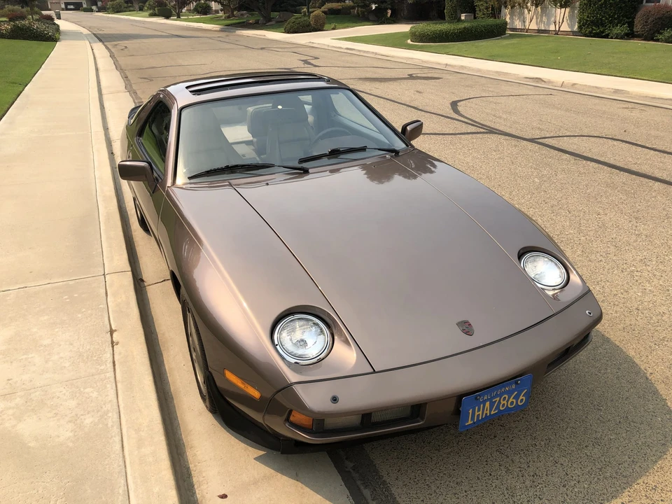 1983 Porsche 928 S - Image 10 of 31
