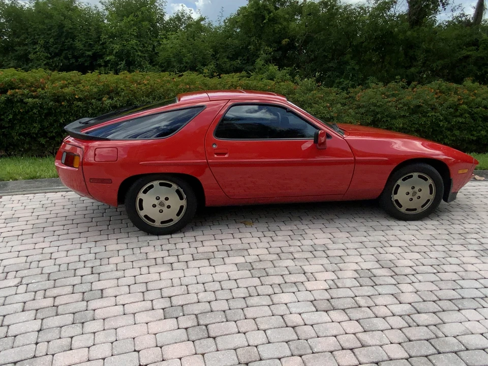 1983 Porsche 928 S - Image 16 of 31