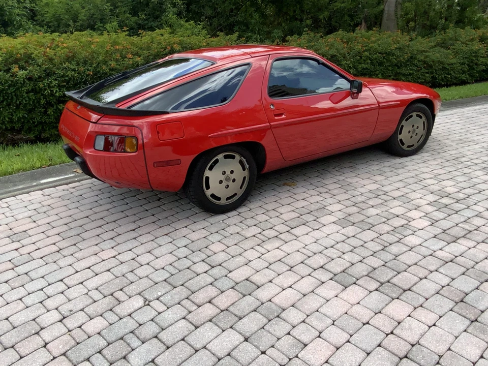 1983 Porsche 928 S - Image 13 of 31