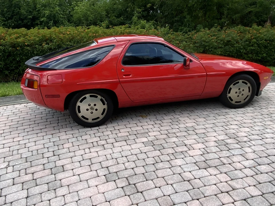 1983 Porsche 928 S - Image 15 of 31