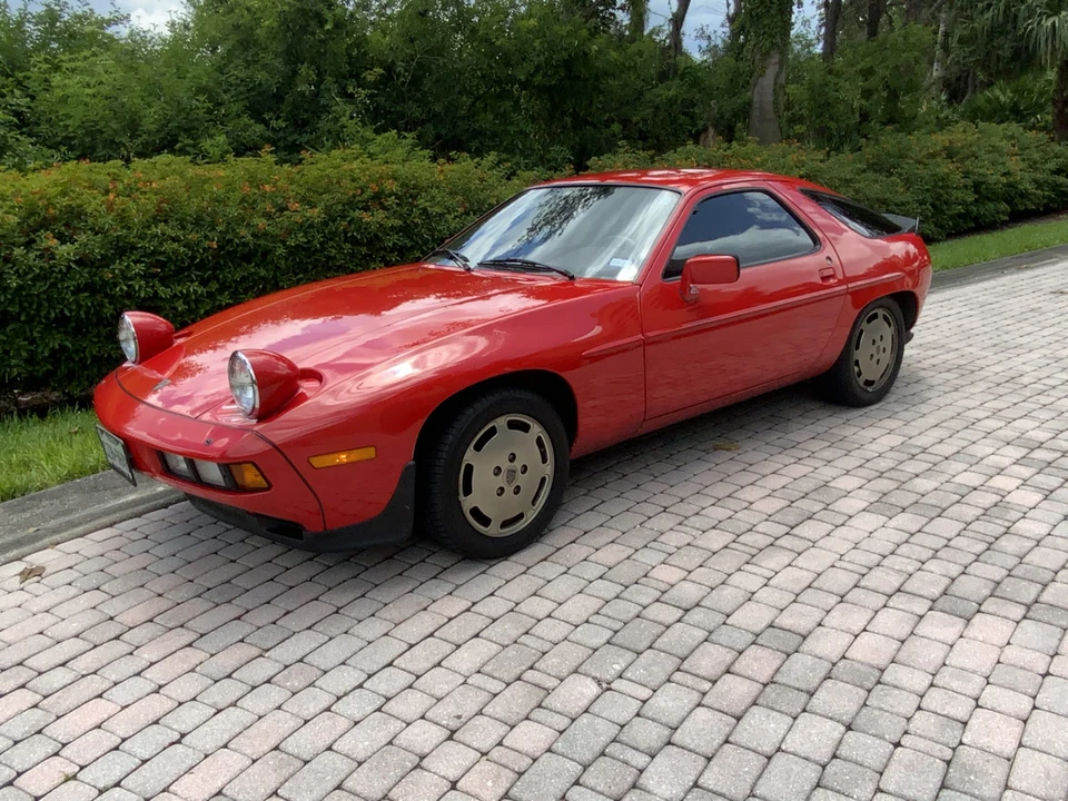 1983 Porsche 928 S - Image 2 of 31