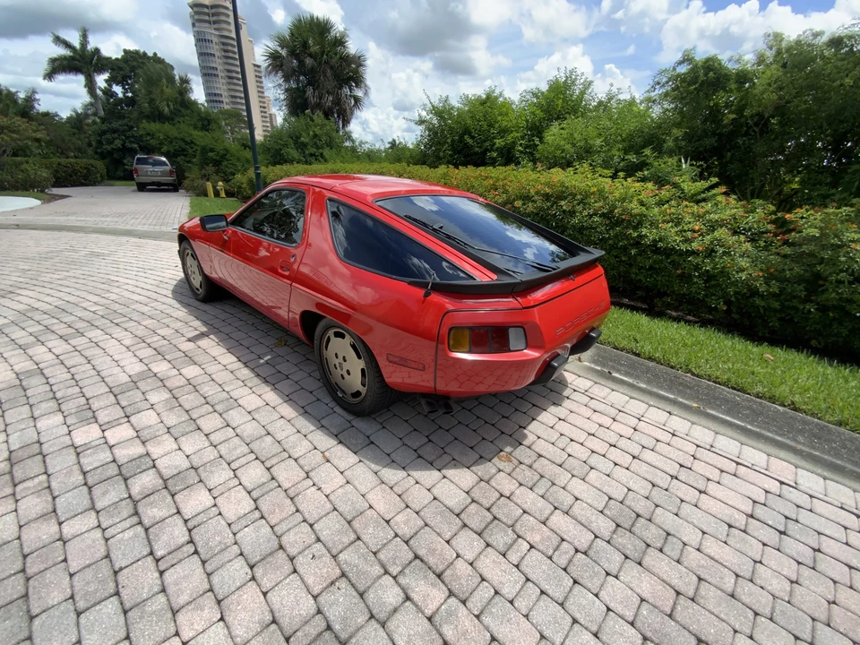 1983 Porsche 928 S - Image 30 of 31