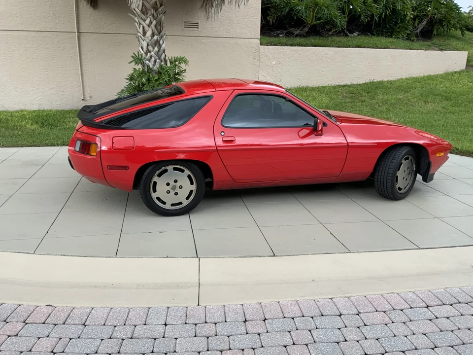 1983 Porsche 928 S - Image 14 of 31