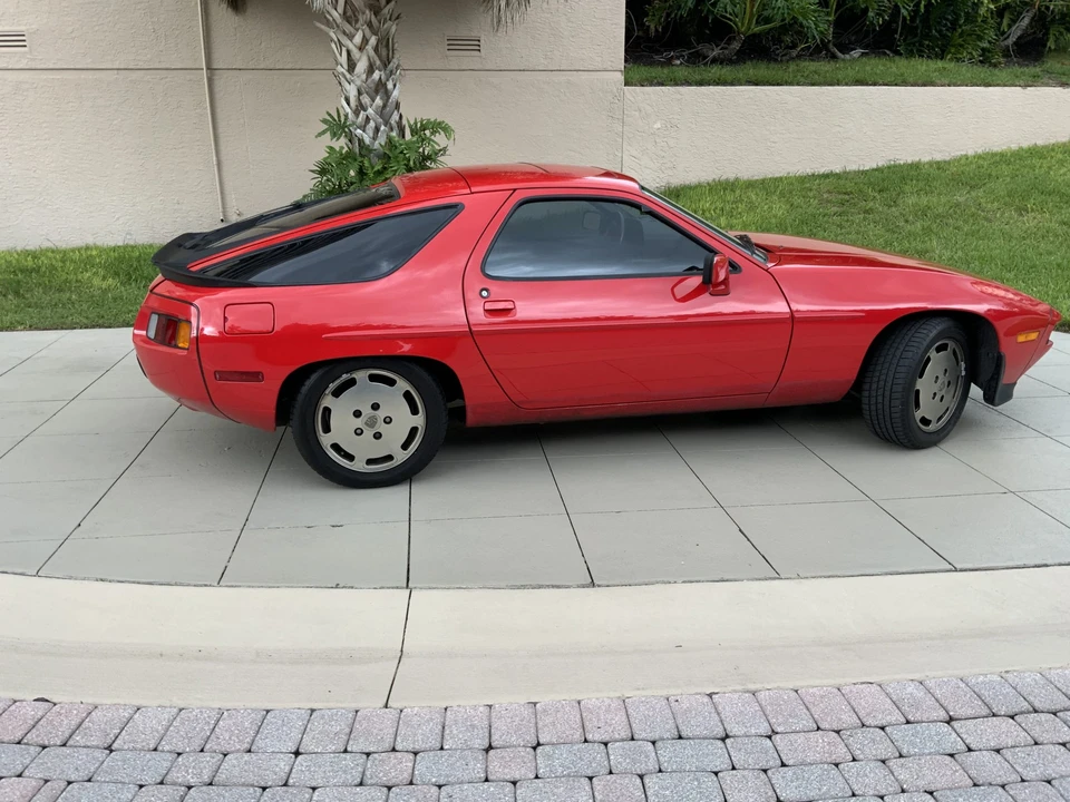 1983 Porsche 928 S - Image 17 of 31