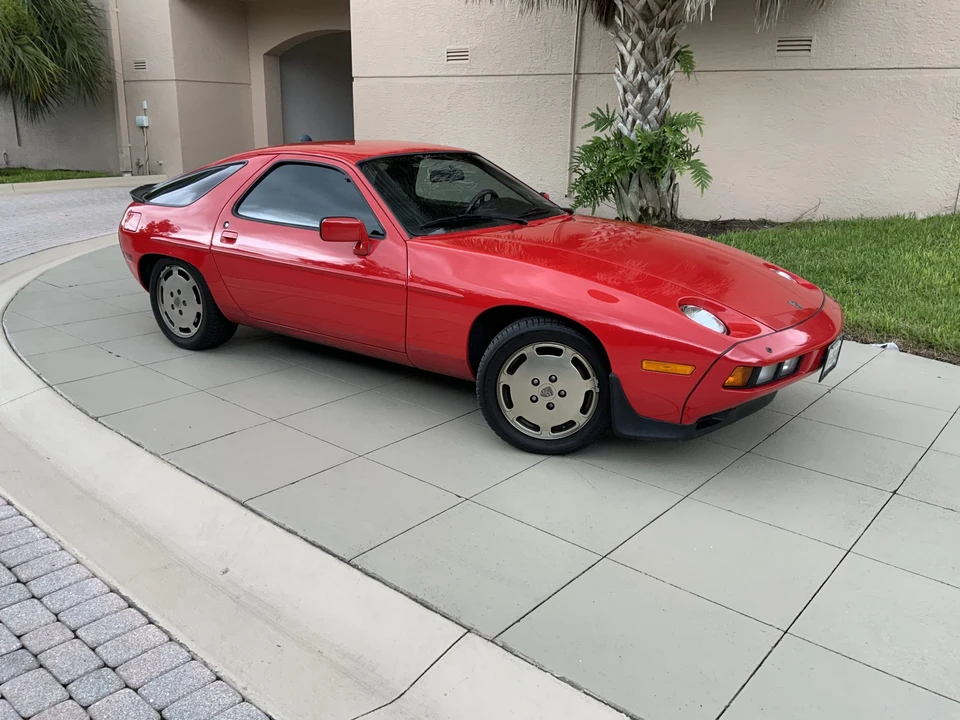 1983 Porsche 928 S - Image 21 of 31