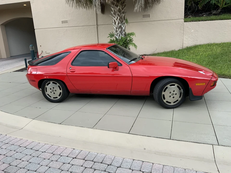 1983 Porsche 928 S - Image 18 of 31
