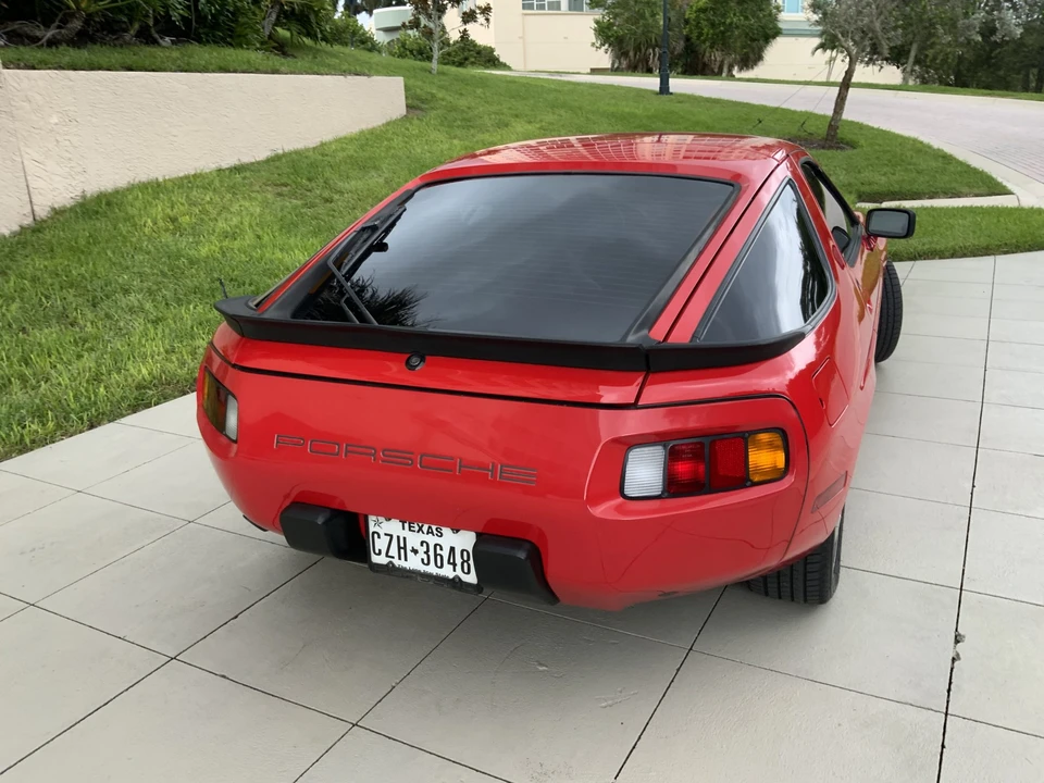 1983 Porsche 928 S - Image 10 of 31
