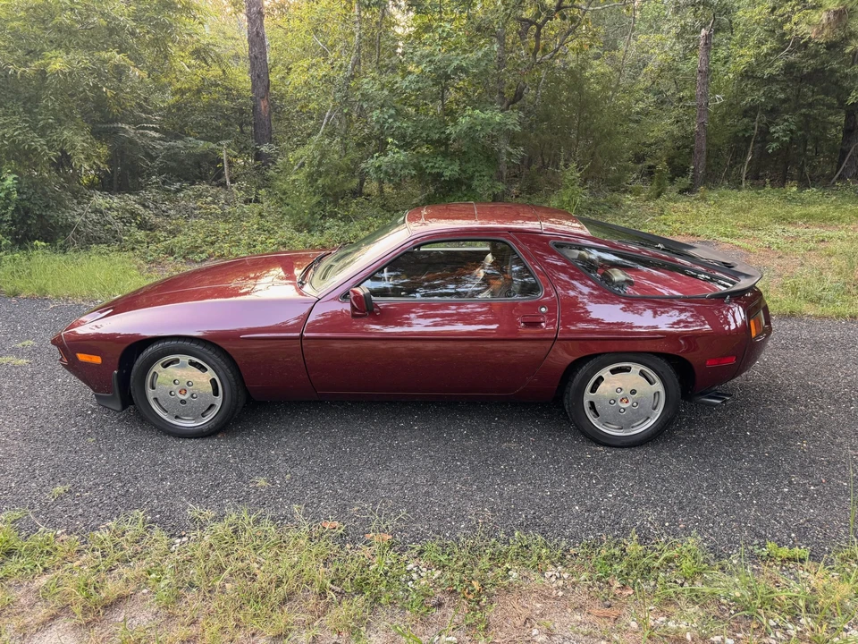 1983 Porsche 928 S - Image 4 of 31