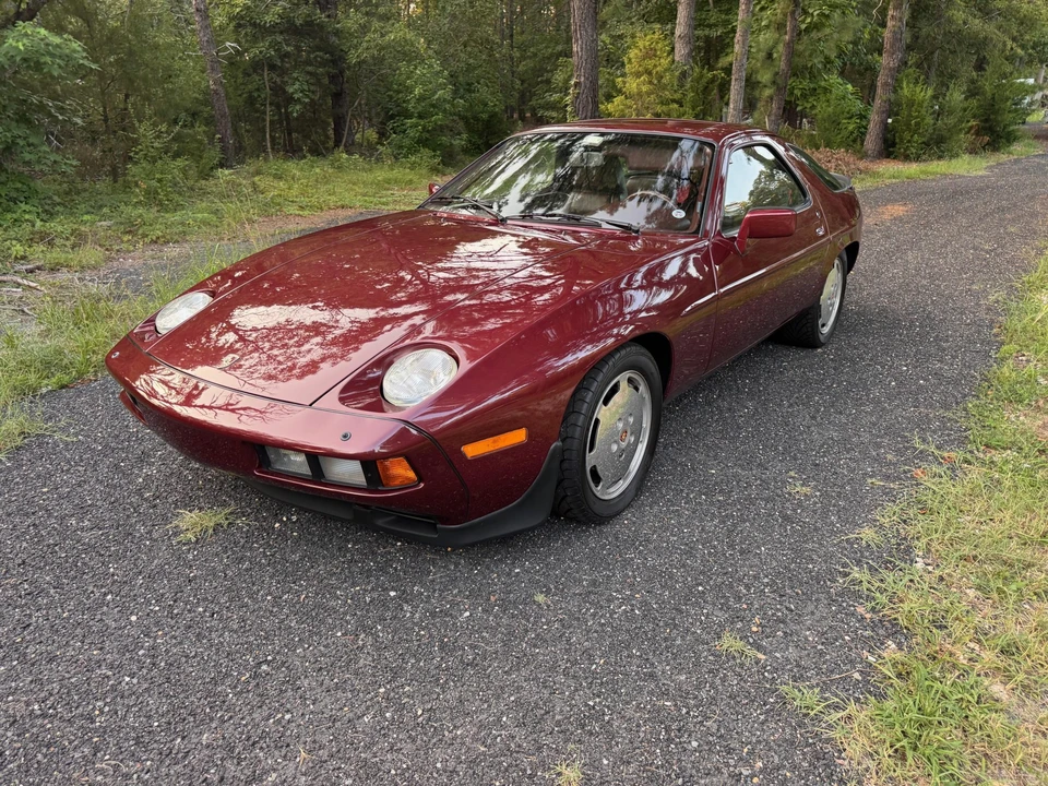 1983 Porsche 928 S - Image 2 of 31