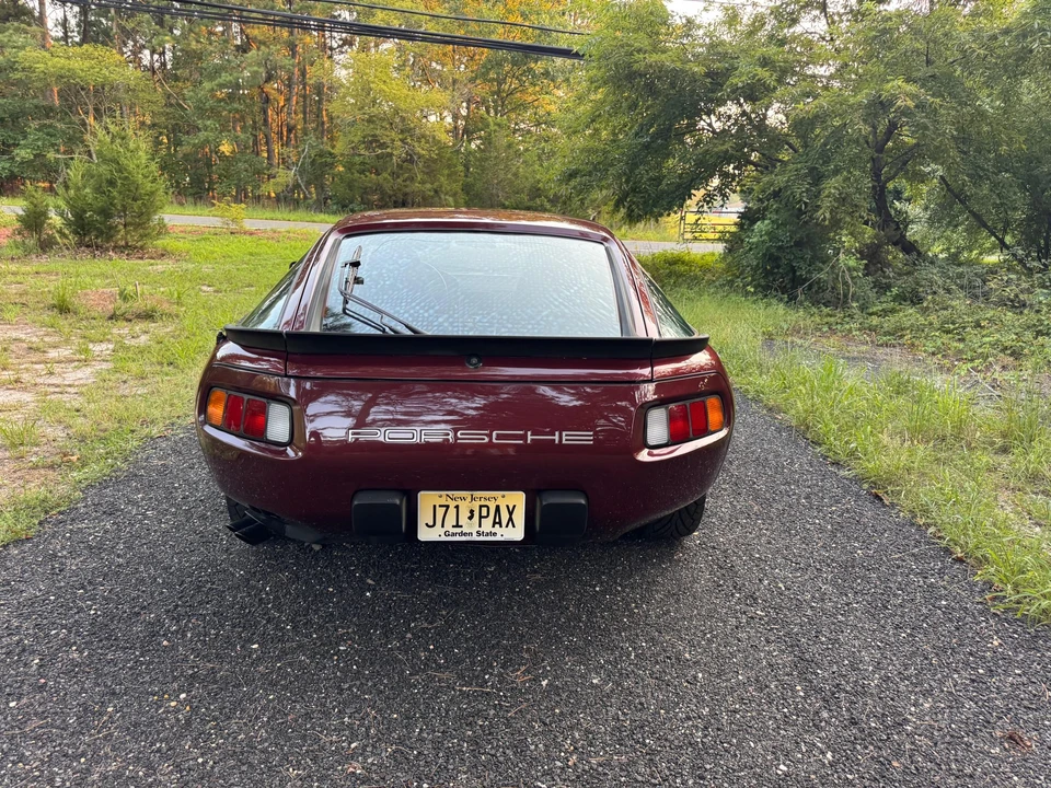 1983 Porsche 928 S - Image 6 of 31