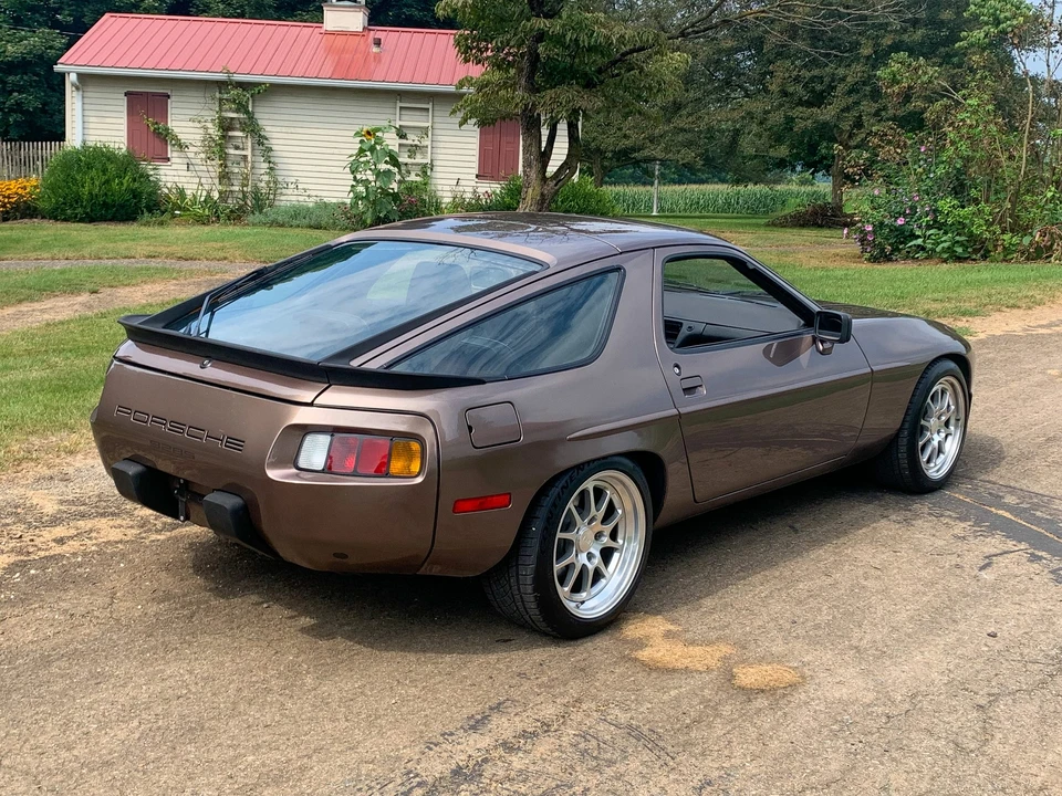 1983 Porsche 928 S - Image 13 of 31