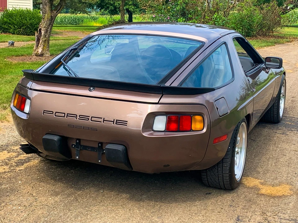 1983 Porsche 928 S - Image 12 of 31