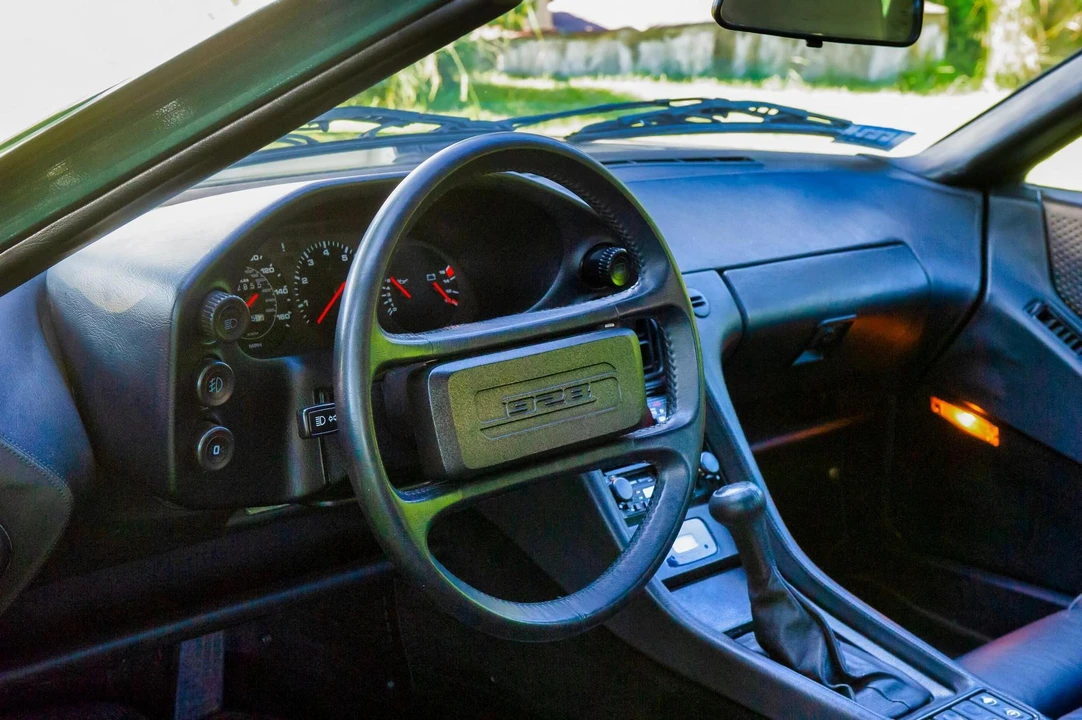 1983 Porsche 928 S - Image 11 of 24