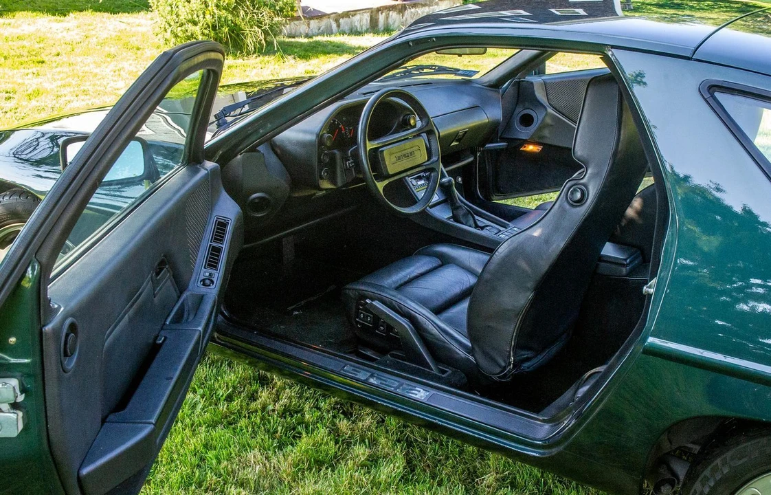 1983 Porsche 928 S - Image 15 of 24