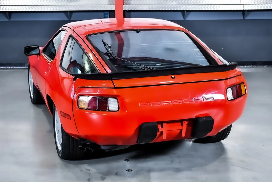 1983 Porsche 928 S - Image 10 of 30