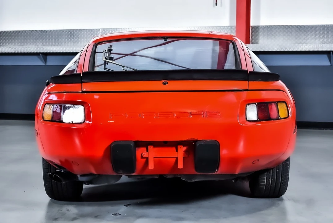 1983 Porsche 928 S - Image 9 of 30