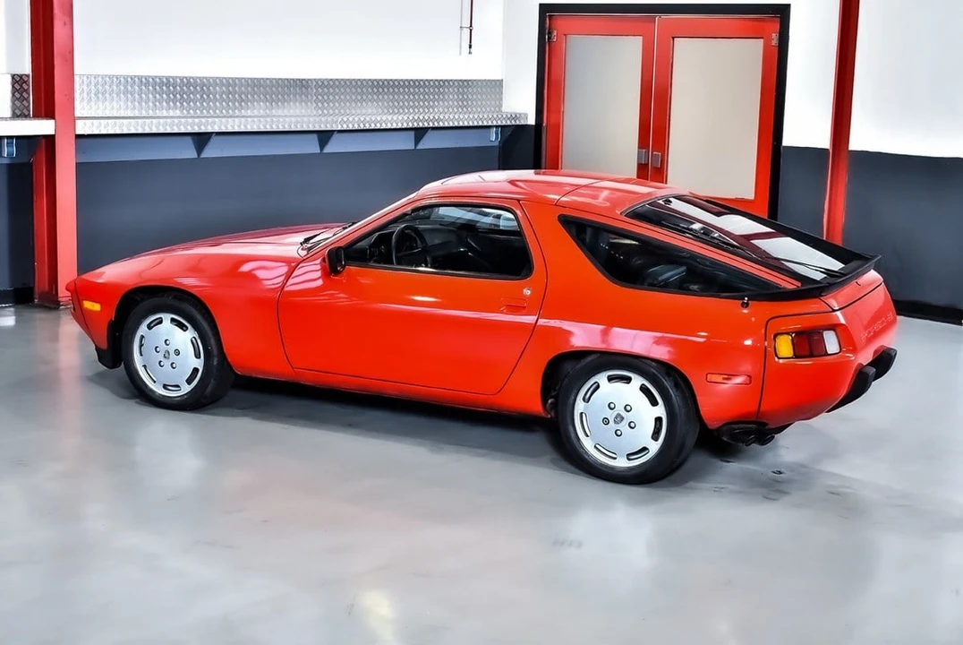 1983 Porsche 928 S - Image 14 of 30