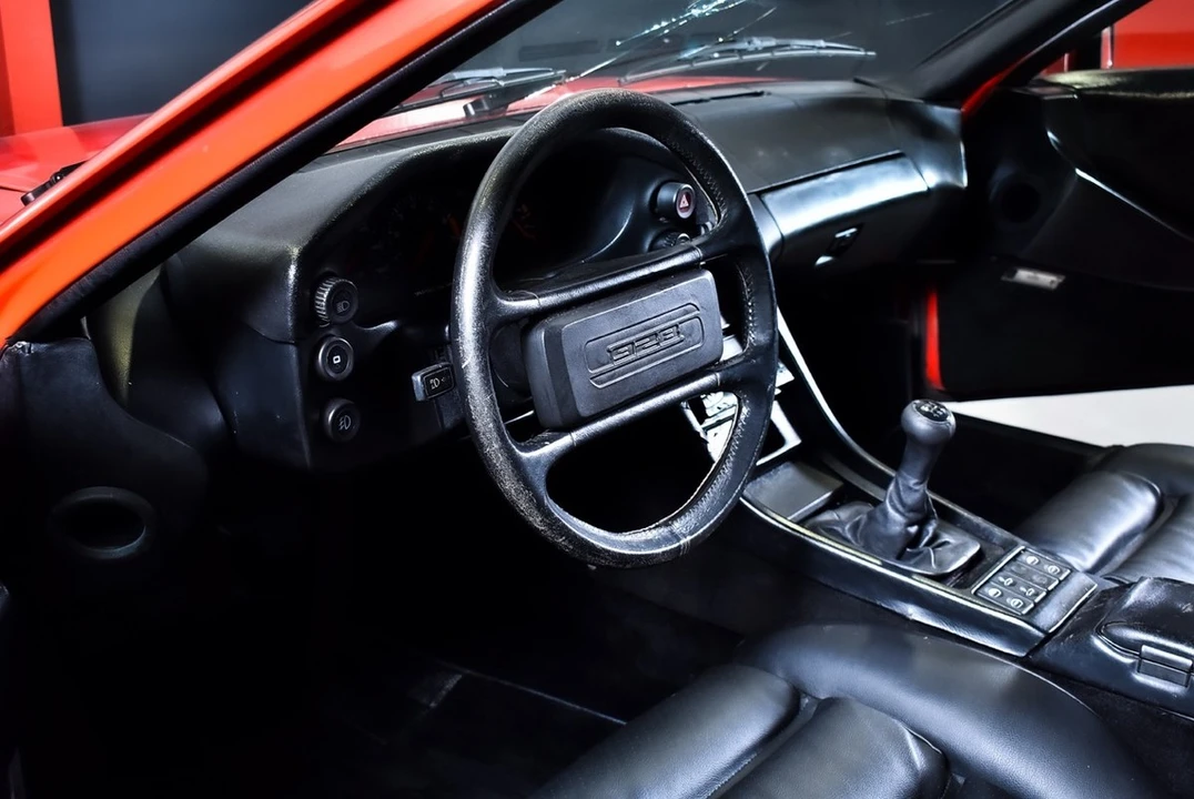 1983 Porsche 928 S - Image 27 of 30