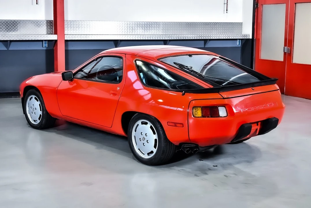 1983 Porsche 928 S - Image 12 of 30