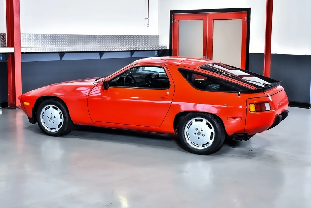 1983 Porsche 928 S - Image 15 of 30