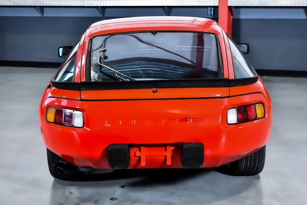 1983 Porsche 928 S - Image 8 of 30