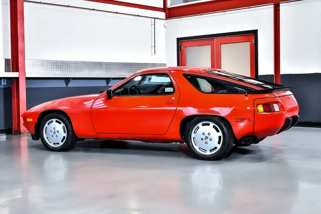1983 Porsche 928 S - Image 16 of 30